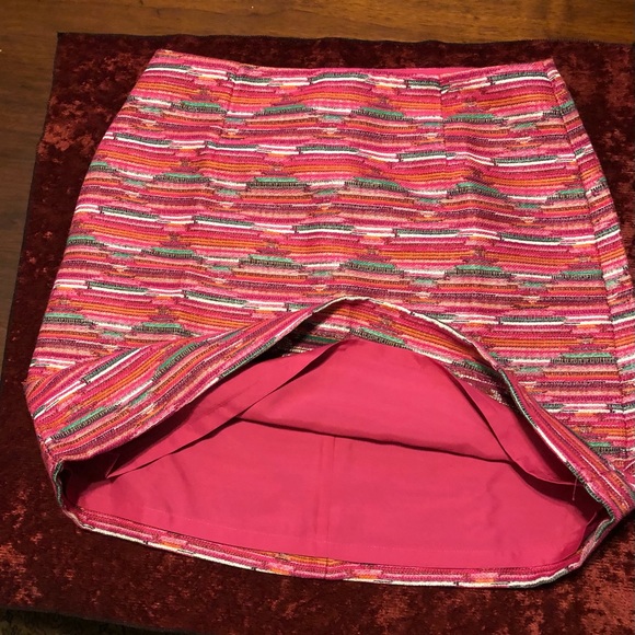 LOFT Mini Skirt 4 - Picture 5 of 14